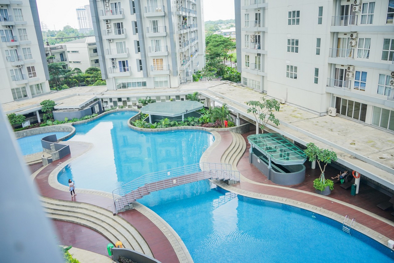 Minimalist and Comfortable 1BR Casa De Parco Apartment By Travelio, Tangerang Selatan