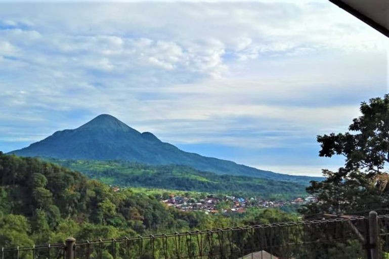 Penginapan Nudin Pecalukan Tretes, Pasuruan
