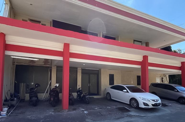 RedDoorz near Bukit Darmo Golf, Surabaya