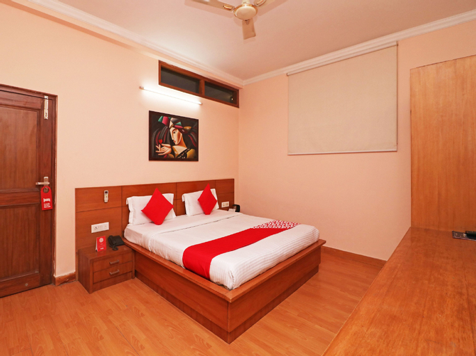 OYO 338 New Paradise, Gurgaon