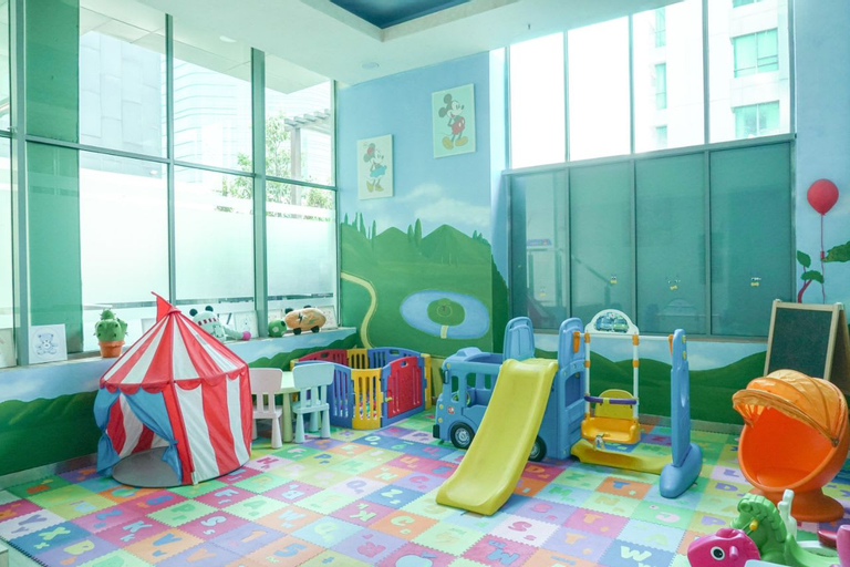 Good Location and Cozy 2BR St. Moritz Apartment By Travelio, Jakarta Barat