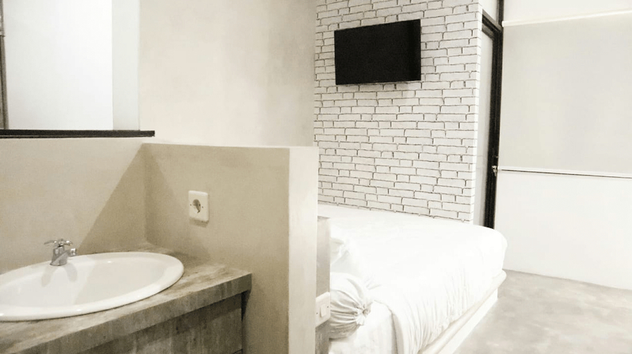 Bathroom 5, Djuragan Kamar Gunung Anyar, Surabaya