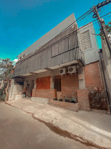 Exterior & Views 2, RedDoorz Hostel near Ngurah Rai Airport Kuta, Badung