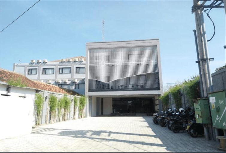 Exterior & Views 3, Octo Hotel Cirebon, Cirebon