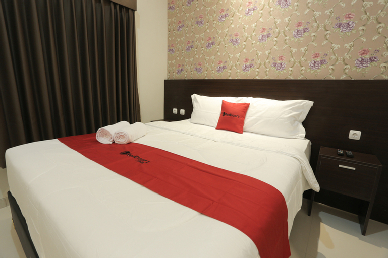 RedDoorz Plus near Solo Paragon Mall, Solo