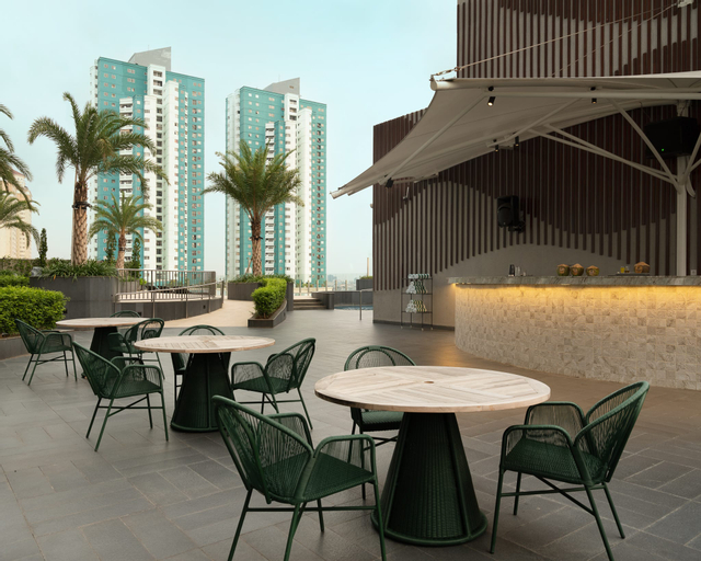Holiday Inn & Suites Jakarta Gajah Mada - Sport & Beauty