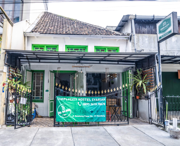 Exterior & Views 1, Simplycity Hostel Syariah Bandung, Bandung