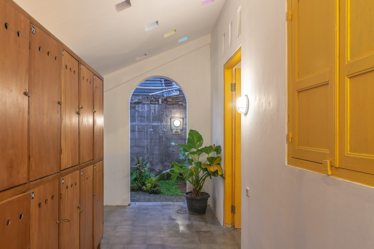 Exterior & Views 2, Wonderloft Hostel Jogja, Yogyakarta