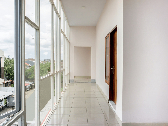 Others 4, OYO 3167 Andra Hotel, Makassar