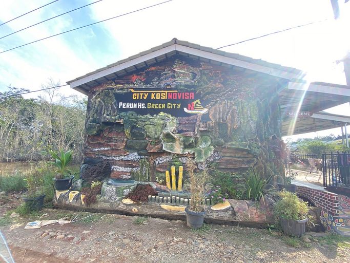 OYO 3397 City Kost Novisa, Lahat