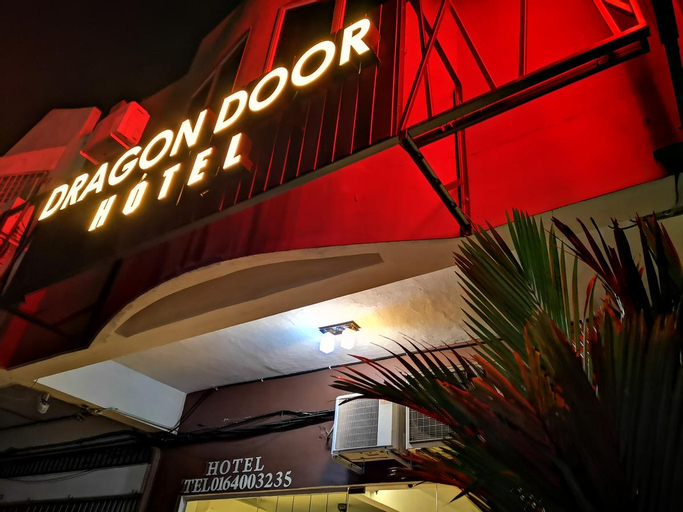 Dragon Door Hotel, Manjung