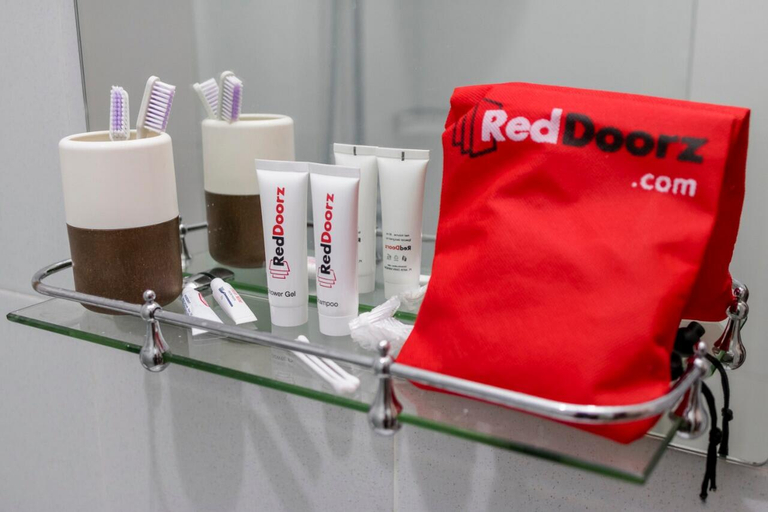 RedDoorz near Samarinda Square, Samarinda