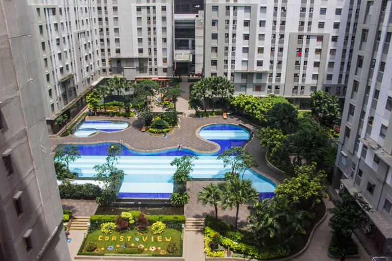 Spacious Studio Hello Kitty Theme at Green Bay Apartment By Travelio, North Jakarta