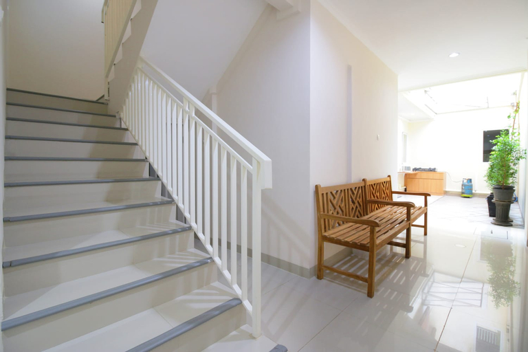 Mutiara Bintaro by TwoSpaces, South Tangerang