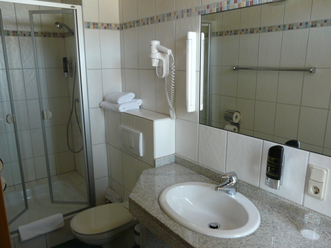 Bathroom 5, Hotel am Salzberg, Hersfeld-Rotenburg