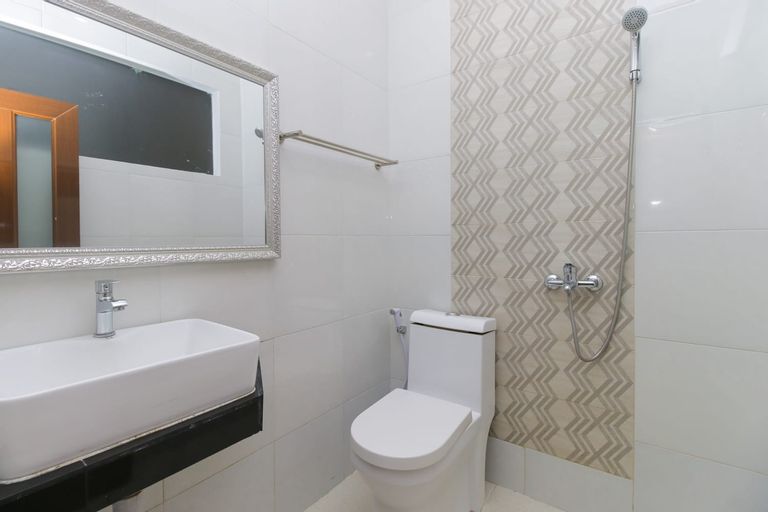 Arotel BSD, Tangerang Selatan