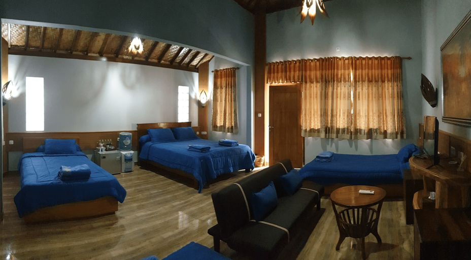 Bedroom 2, Istana Ombak Eco Resort, Pacitan