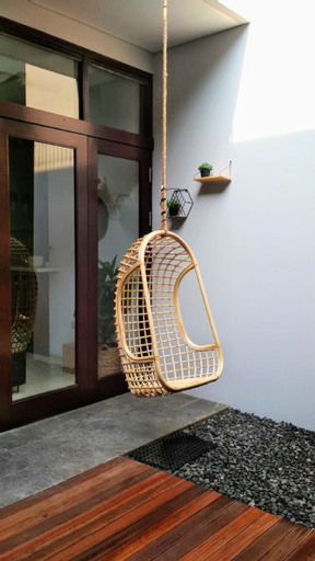 Cottonwood Stay Villa Sutami 4BR 8-persons, Bandung