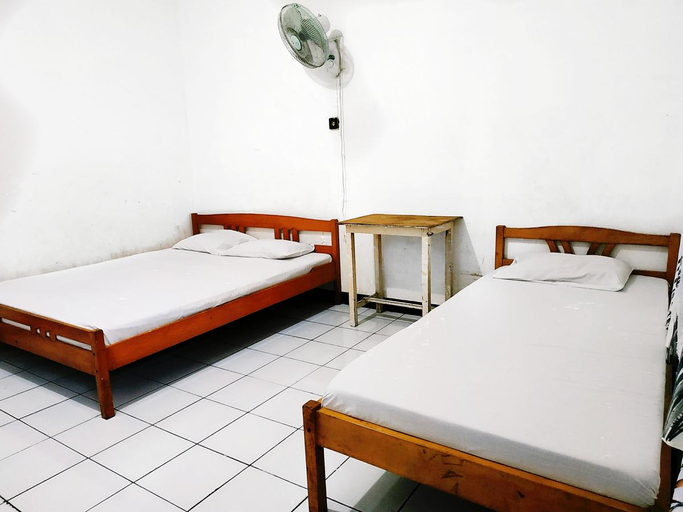 Bedroom 2, Hotel Beng Goan 2, Sikka