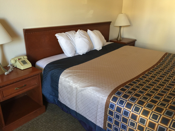 Bedroom 16