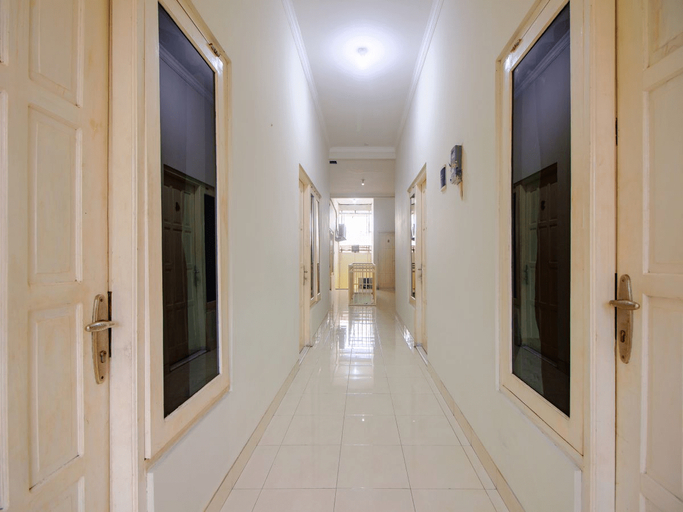 Others 5, OYO 3083 D Kost 3 Syariah, Yogyakarta