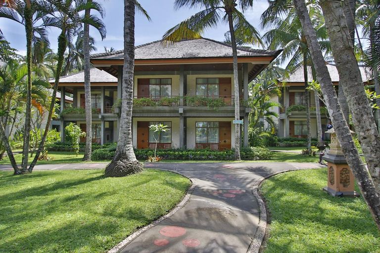 The Jayakarta Lombok Beach Resort & Spa Senggigi, Lombok