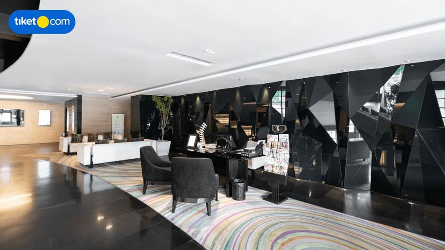 TS Suites Surabaya, Surabaya