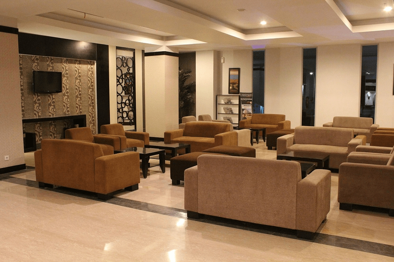 Public Area 3, Grand Maleo Hotel & Convention, Mamuju