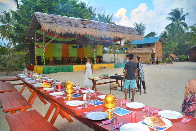 Bintan Brzee Beach, Bintan