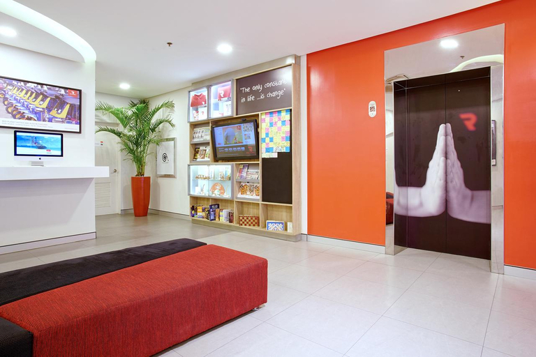 Public Area 2, Red Planet Makati Avenue, Makati City