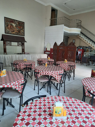 Food & Drinks 5, Hotel Mahkota Pati, Pati