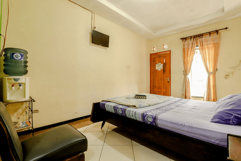 Bedroom 3, Puspa Sari Villa and Homestay, Malang