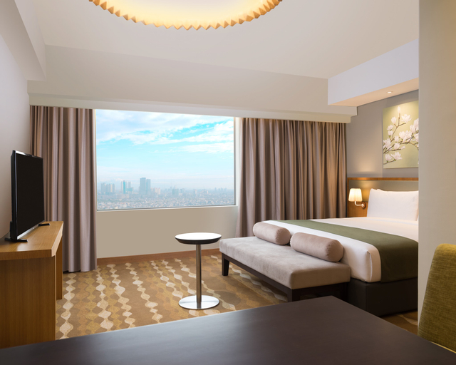 Holiday Inn & Suites Jakarta Gajah Mada, Jakarta Barat