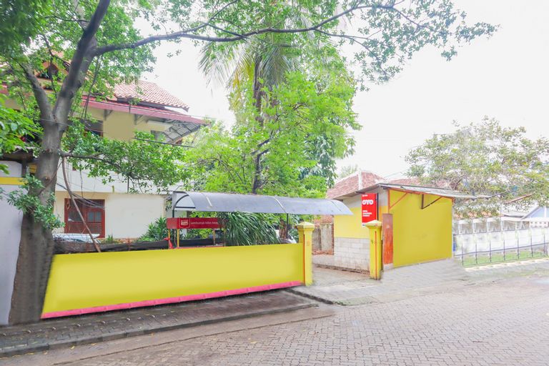OYO 3058 Griya Samawah Syariah Near Radjak Hospital Salemba, Central Jakarta