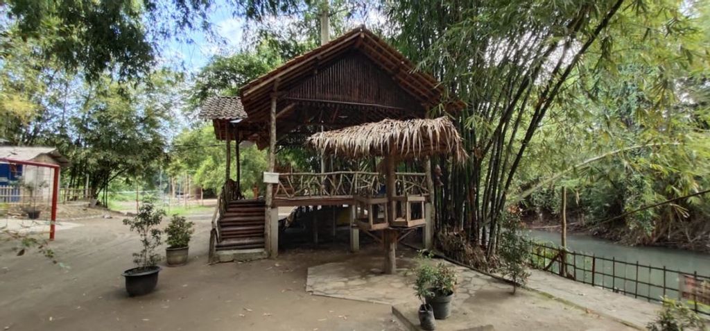 Gerbang Banyu Langit Cottage, Bantul