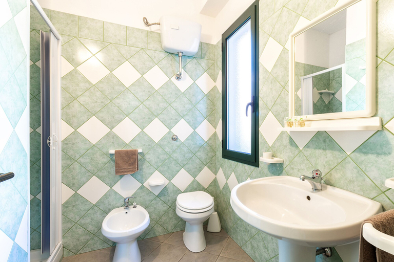 Bathroom, Residence Verde Navarrese C, Ogliastra