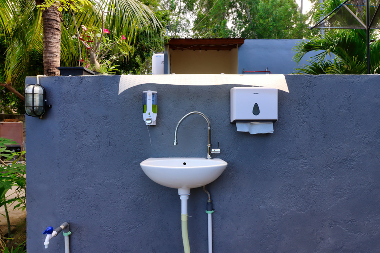 Bathroom 3, Ari La Casa, Klungkung