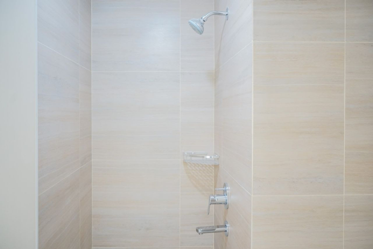 London Style Studio Cozy Silktown Apartment near Ikea in Alam Sutera By Travelio, Tangerang Selatan