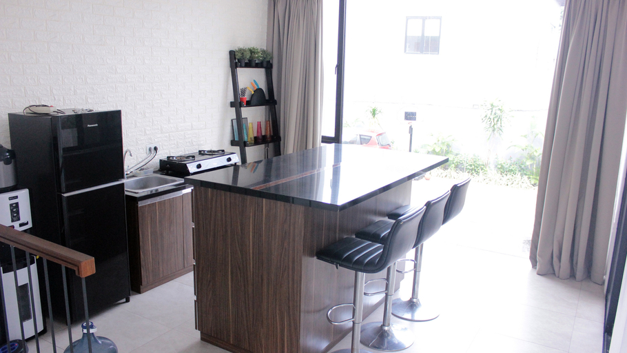 Beautiful Kemang Townhouse, Jakarta Selatan