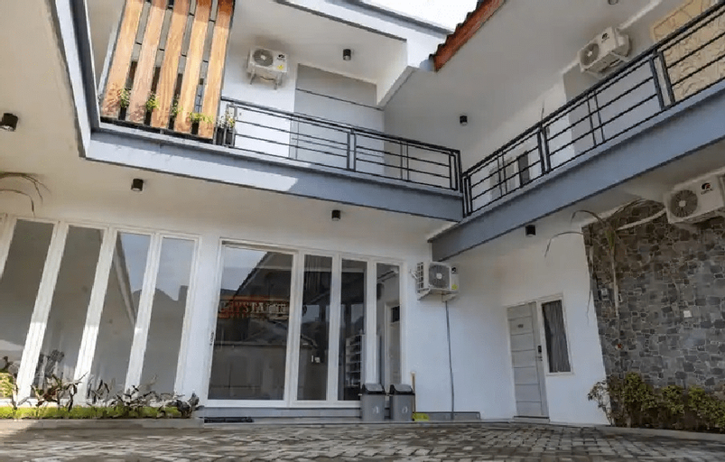 Exterior & Views 3, Crystal Inn Pasuruan, Pasuruan