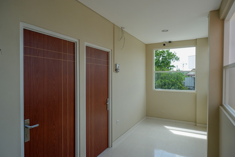 Bathroom 4, RedDoorz Syariah near PRPP Marina Semarang, Semarang