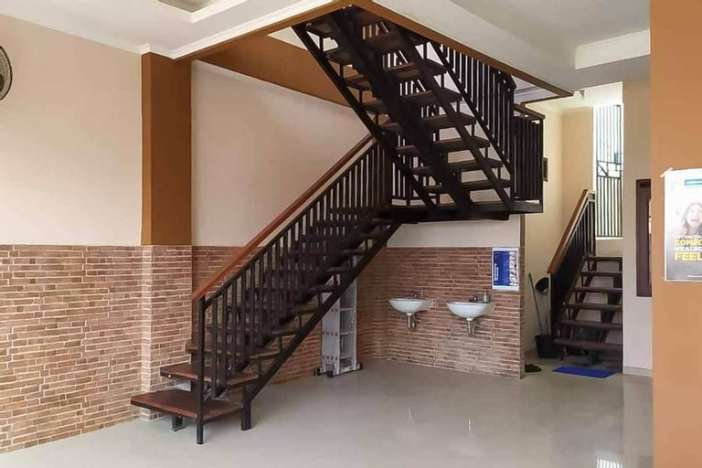 Pancuran Mas Guest House, Malang