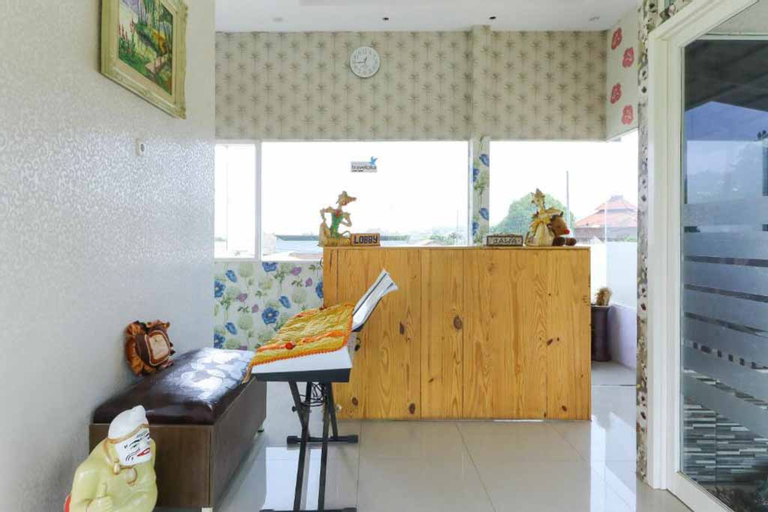 Exterior & Views 5, Griya Mulya near Alun Alun Batu Mitra RedDoorz, Malang