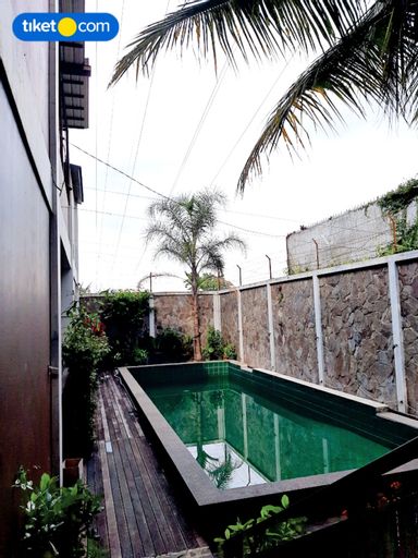 U Village Hotel Bandung, Bandung