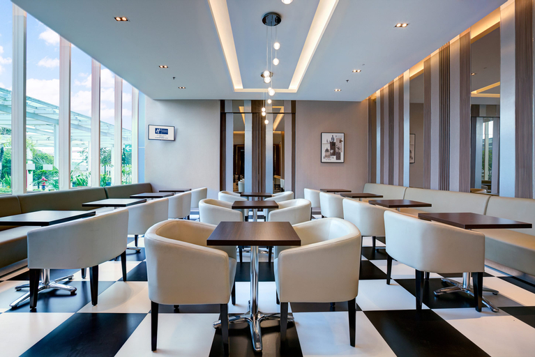 Holiday Inn Express Jakarta International Expo, North Jakarta