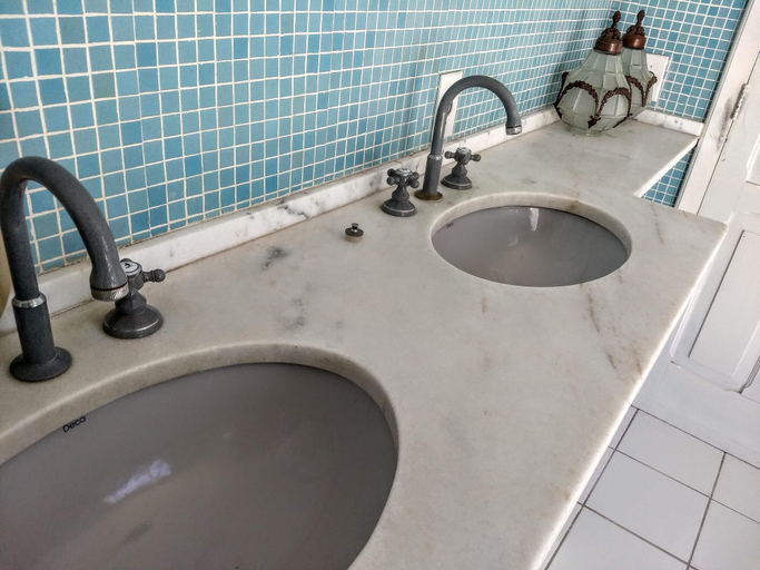 Bathroom 4, Vintage Pousada Hostel, Petrópolis