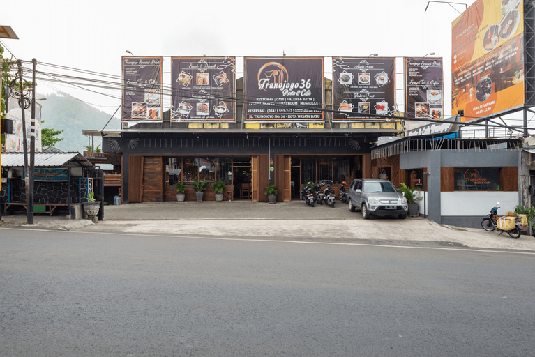 Exterior & Views 3, RedDoorz Plus near Balai Kota Batu 2, Malang