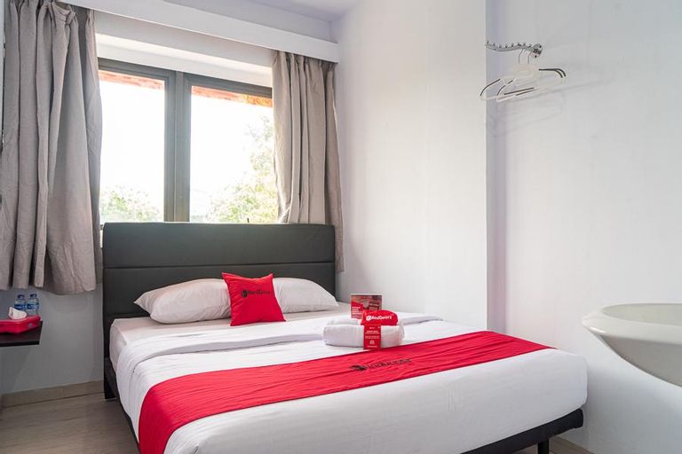 RedDoorz near Pecenongan 2, Central Jakarta