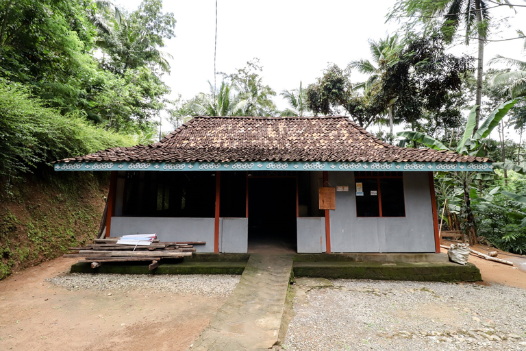 Exterior & Views 2, Iran Homestay, Kulon Progo