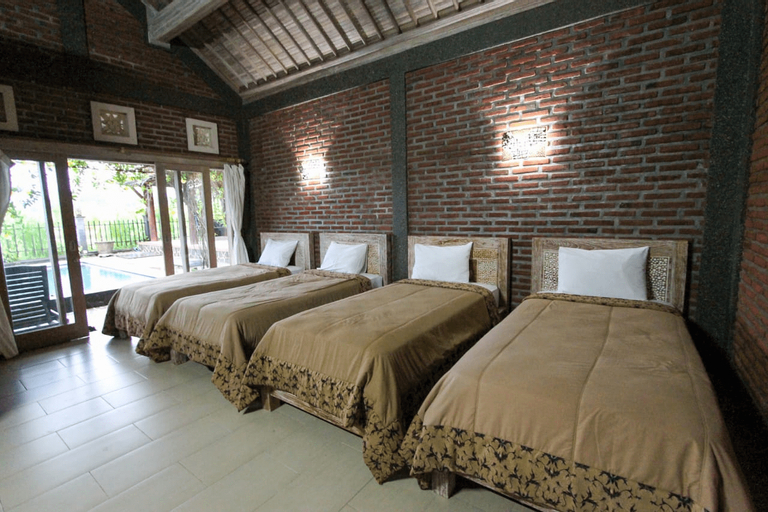 Uma Shanty by Madhava, Karangasem